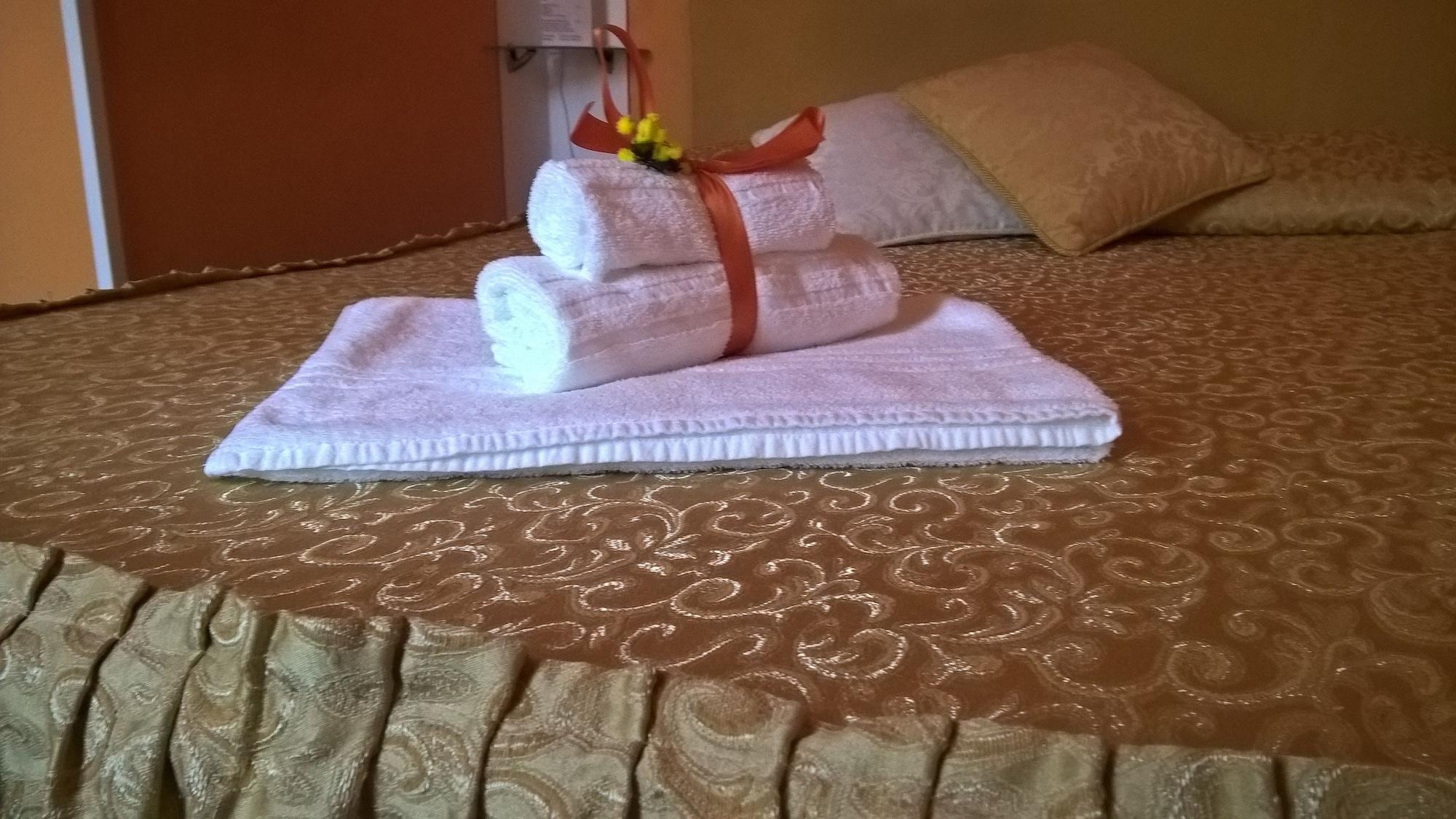 La Mimosa 2*