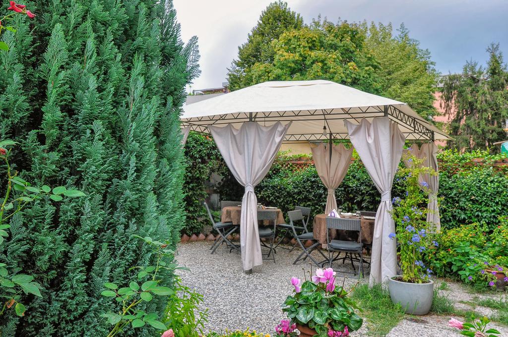 La Mimosa Bed & Breakfast